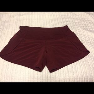 Lululemon shorts size 4